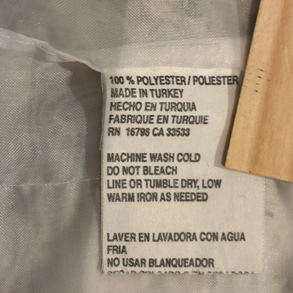 N/A vtg white